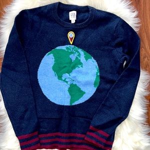 GapKids sweater and size extra large with world image gender, neutral